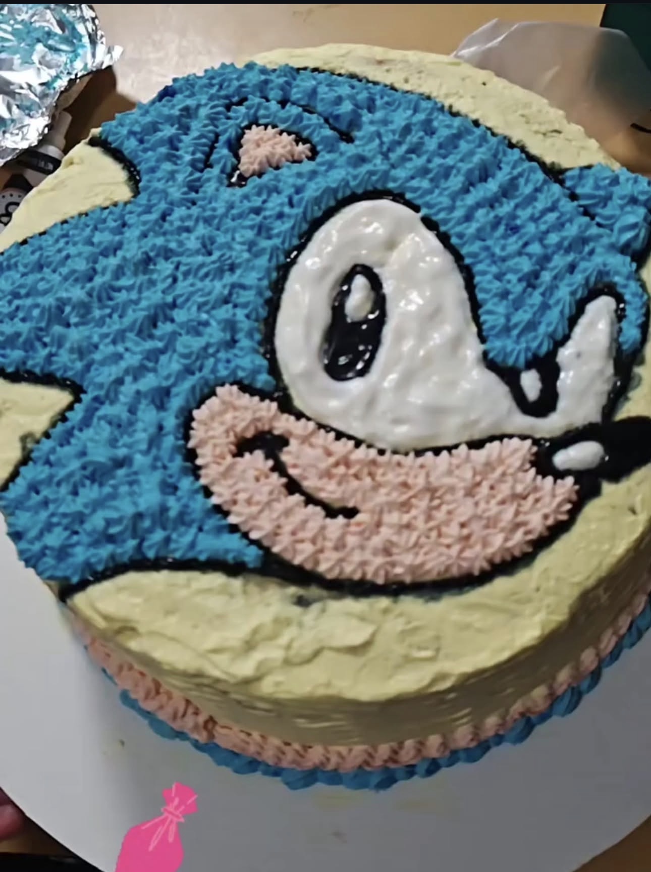 Piped buttercream hedgehog cake